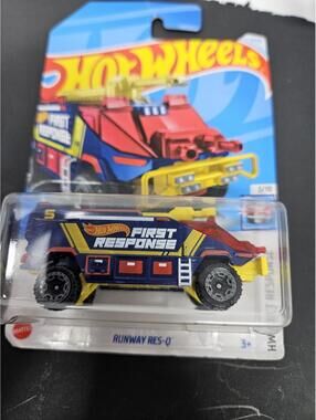 Hot Wheels 2024 Mainline Case B "Runway Res-Q" HW First Response 3/10